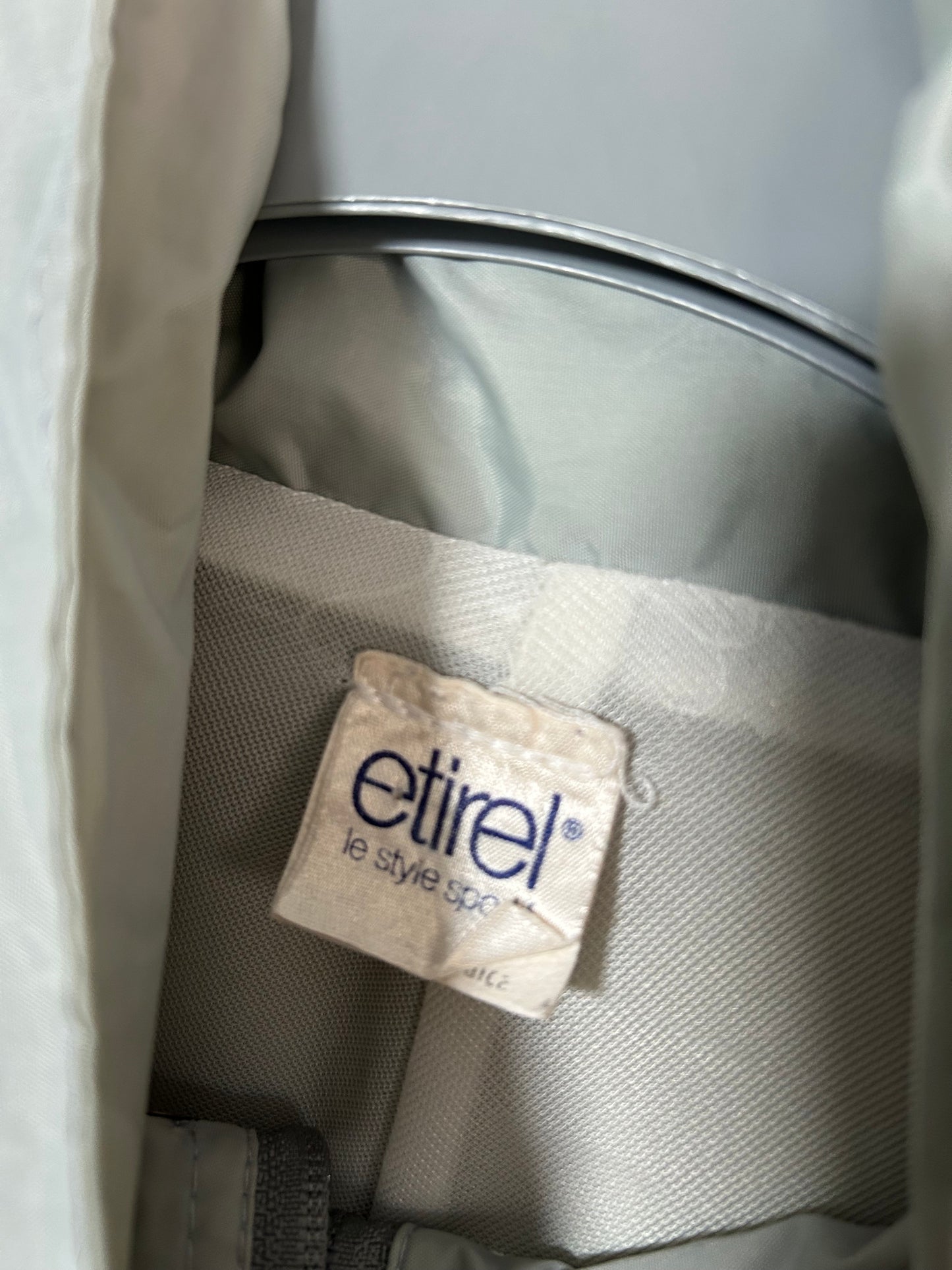 Windbreaker Etirel