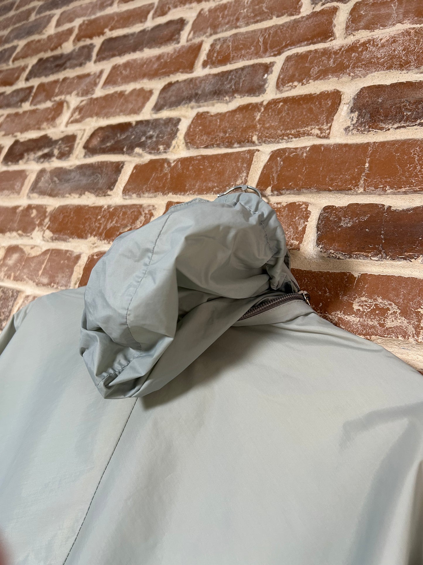 Windbreaker Etirel